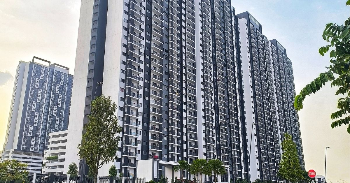 Comprehensive guide on the management of strata-titled properties in Malaysia involving JMB and Management Corporations.
